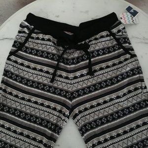 BNWT Cozy Nordic Print Women's Joggers Size S